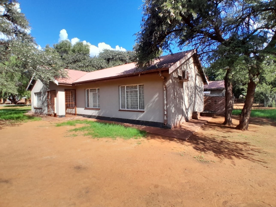 4 Bedroom Property for Sale in Kathu Northern Cape